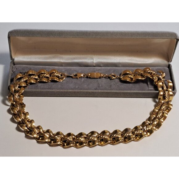 Vintage Trifari Bold Rope Chain Link Goldtone Necklace - Picture 1 of 10